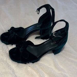 J Crew Velvety Green platforms